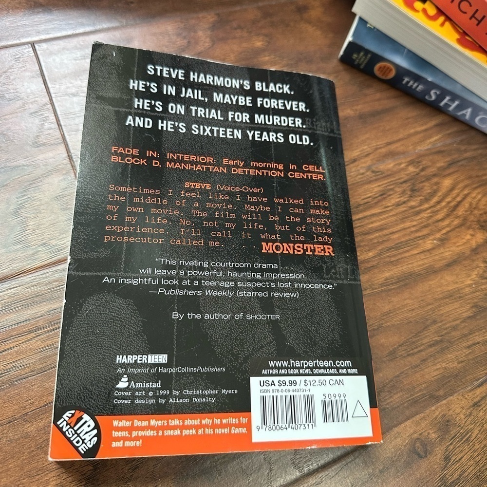 Monster Book - Picture 2 of 3